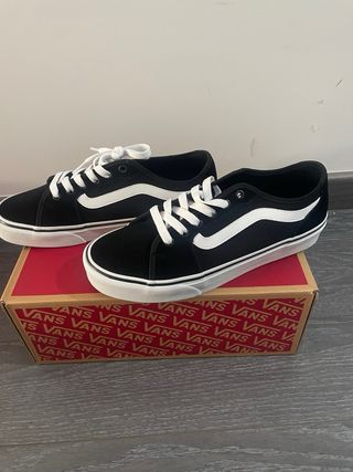 Zapatillas Vans Negras Talla 41 Nuevas a estrenar