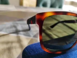 Occhiali da sole Gucci da uomo marroni