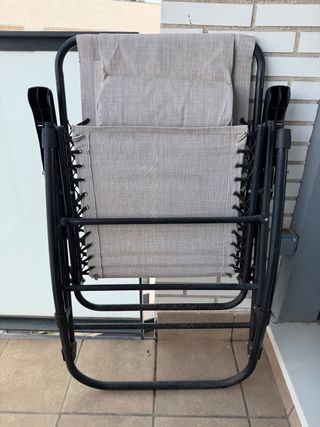 Tumbona balancín plegable color crema