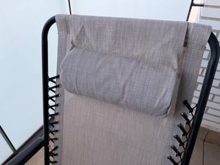 Tumbona balancín plegable color crema