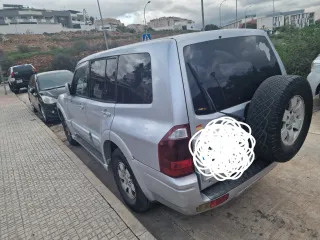 Mitsubishi Montero 2004