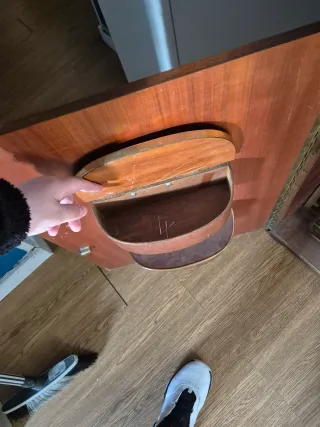 Mueble antiguo máquina de coser