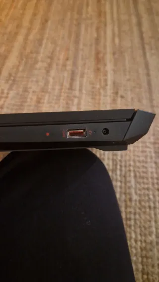 Portatile da gioco Omen by HP 15-dc1xxx i7-9750H