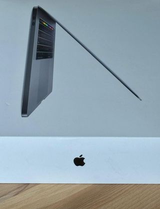 MacBook Pro 15" 16 Ram 256