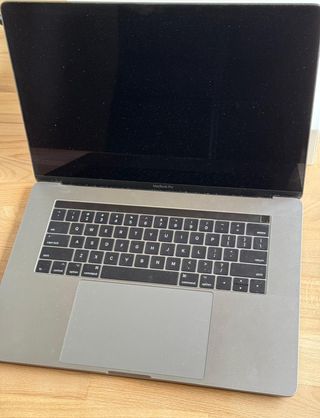 MacBook Pro 15" 16 Ram 256