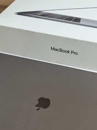 MacBook Pro 15" 16 Ram 256
