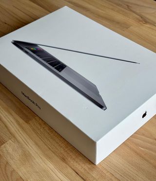 MacBook Pro 15" 16 Ram 256