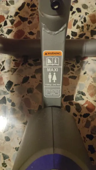 Bicicleta Elíptica Gris y Blanca