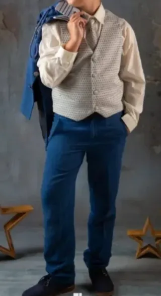 Traje de comunión azul + zapatos.