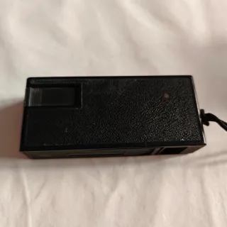 Cámara Kodak Instamatic 100 vintage (No funciona)