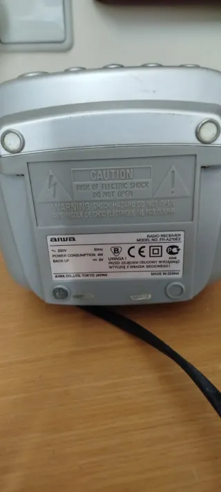 Radio Despertador Aiwa Gris