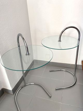 Mesa auxiliar IKEA Ry vintage cromo y cristal