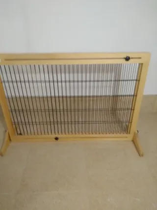 Barriera estensibile in legno per animali domestici