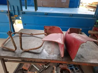 Estriberas moto antigua