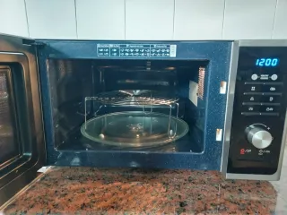 Microondas Samsung MS23F301TAS