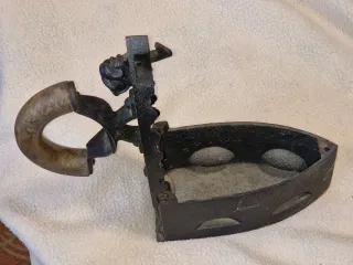 Ferro da stiro antico fine '800