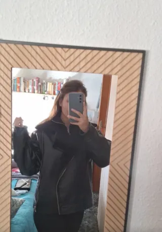 Cazadora biker H&M doble faz negra