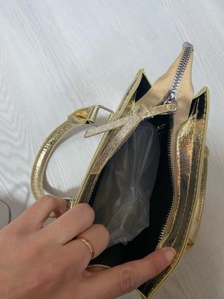 Bolso dorado metalizado