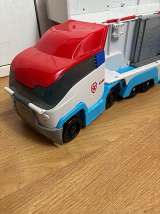 Camión Patrulla Canina