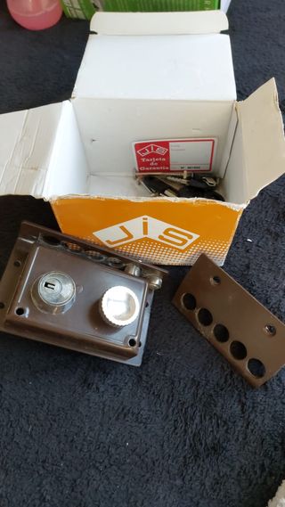 Cerradura de seguridad JIS marrón