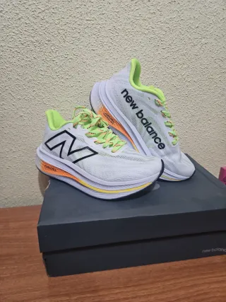 Zapatillas New Balance FuelCell Running Blancas Na