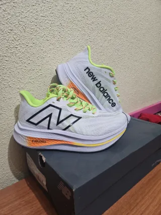 Zapatillas New Balance FuelCell Running Blancas Na