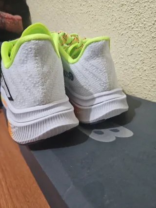 Zapatillas New Balance FuelCell Running Blancas Na