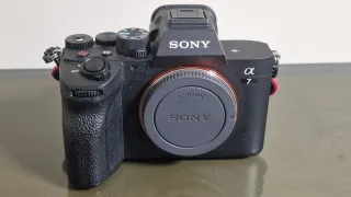 Sony A7 IV + Accesorios