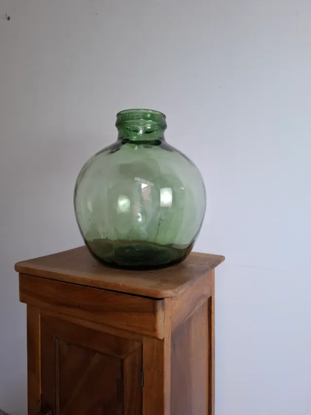 Damajuana verde vintage