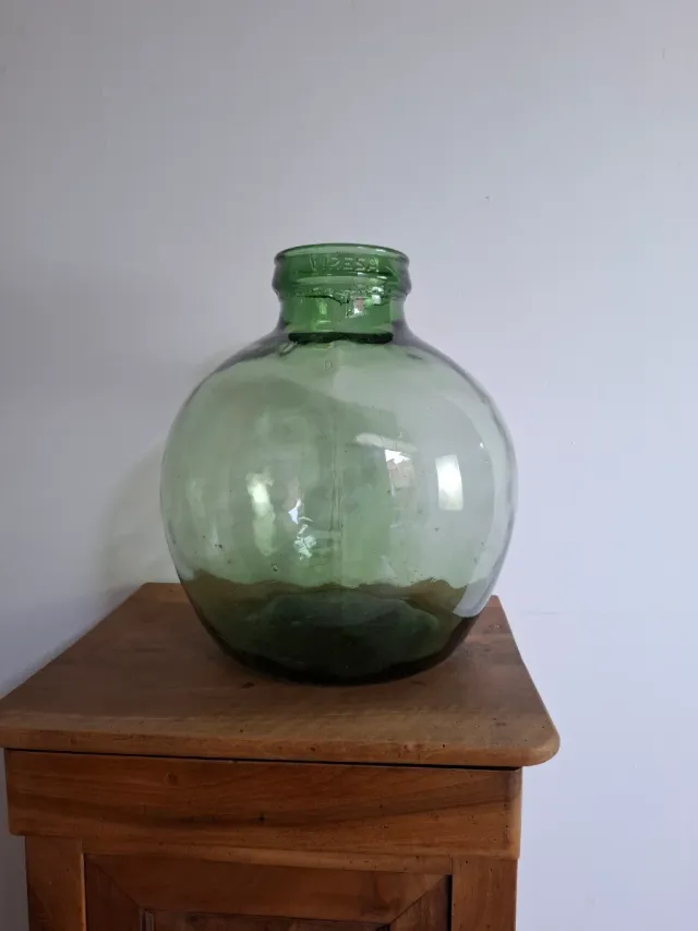 Damajuana verde vintage