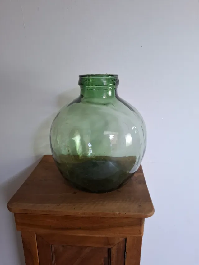 Damajuana verde vintage