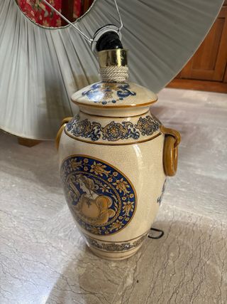 Lampada in ceramica decorata
