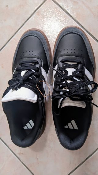 Adidas Courtblock scarpe mai utilizzate