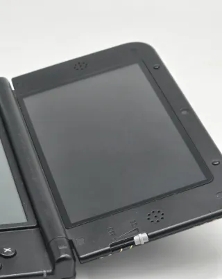 Near Mint Console Nintendo 3ds XL tema Charizard