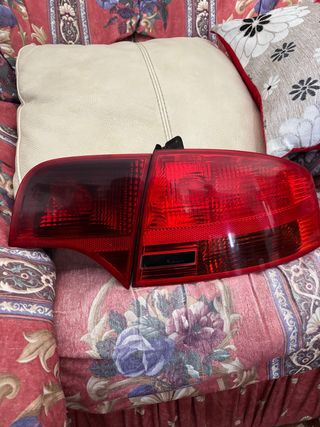 Piloto trasero derecho original a4 b7