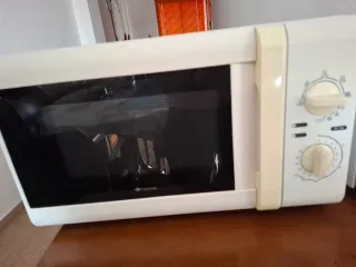 Microondas con Grill Blanco