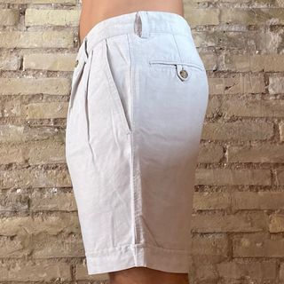 Pantalón corto beige