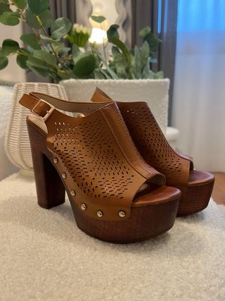Sandalias plataforma madera marrón 38