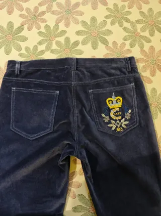 Jeans velluto colore blu con logo lunghezza 109cm