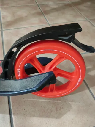 Patinete infantil poco uso