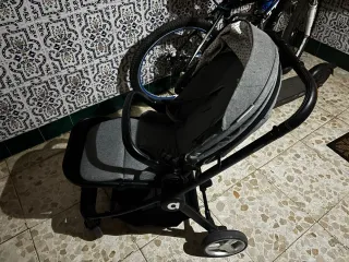 Silla de coche bebé gris