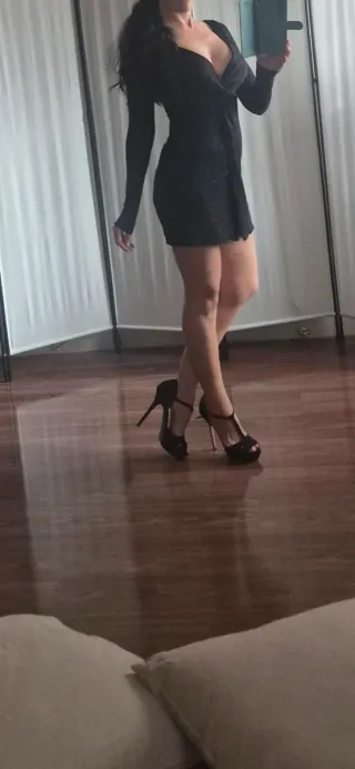 Vestido fiesta Pull&Bear negro brillante