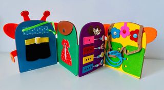 Libro de actividades sensoriales