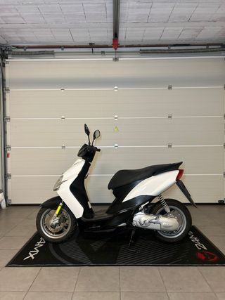 Yamaha Jog R