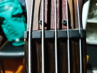 Bajo Ibanez SRH505F-NNF Fretless