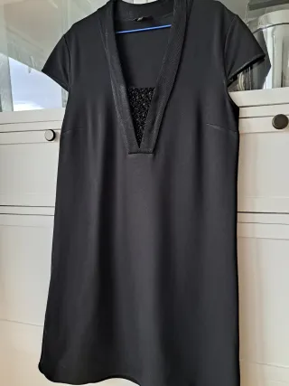 Vestido negro Massimo Dutti