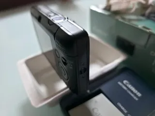 Cámara Digital Canon IXUS 100 IS + Accesorios