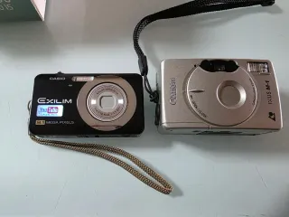 Cámara Digital Canon IXUS 100 IS + Accesorios