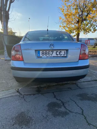 Volkswagen Passat 2003