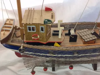 Modellino barca in legno sec. XX